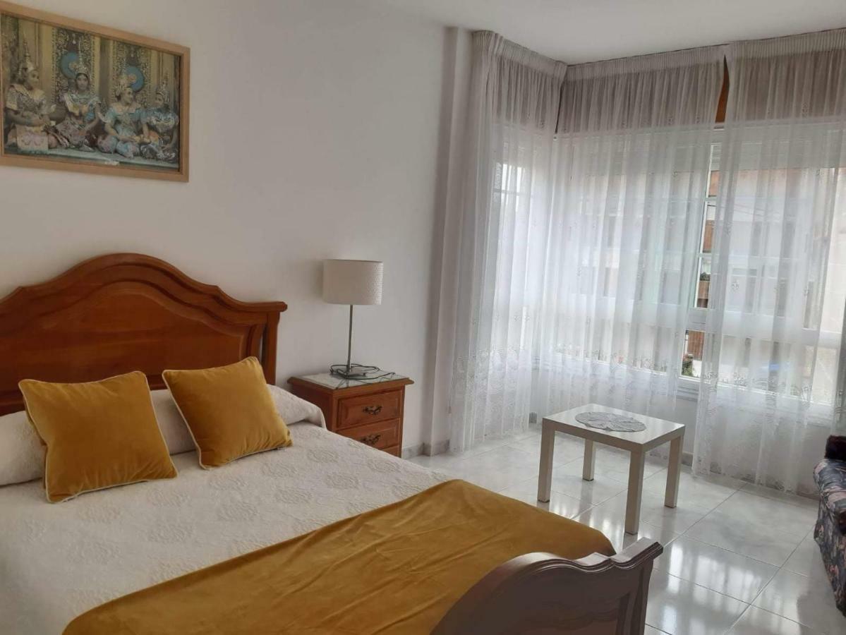סנשנשו Apartamentos Mª Jesus מראה חיצוני תמונה